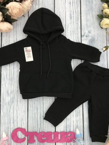 Купить оптом 296-Ч. Свитшот с капюшоном + Штаны, хлопок 65%, 35% ПЭ, 3-х нитка (начес) черный 98,104,110,116 в Самаре